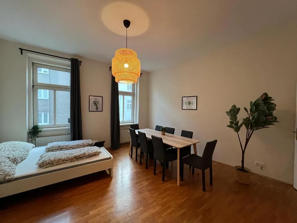 90 M2 Stylish Apartment فيينا 0*,  النمسا